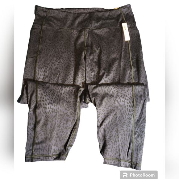 NWT Victoria's Secret Essential High Rise Pocket Leggings - Picture 2 of 5